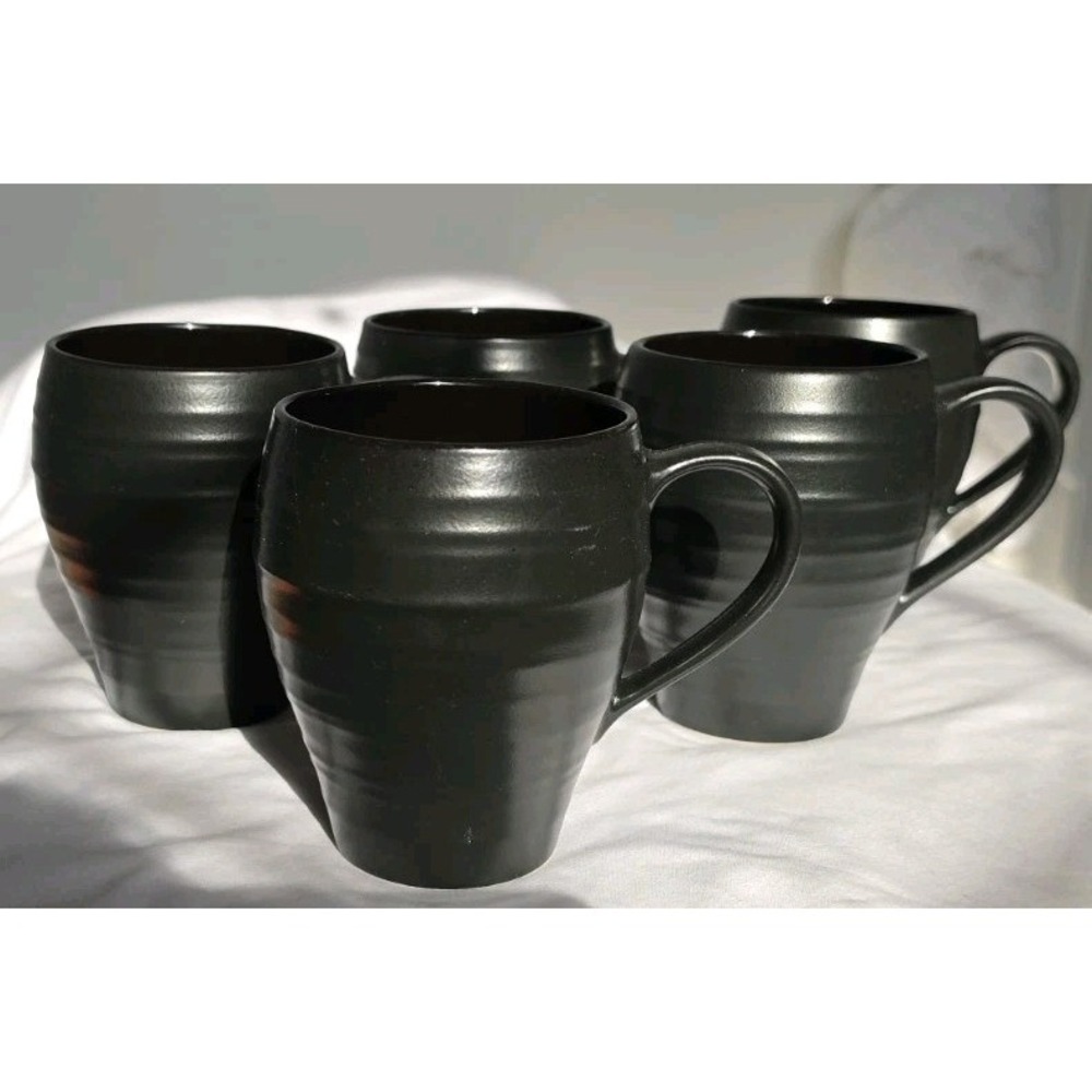 Mikasa Swirl Black on Black Mugs -Set Of‎ 5